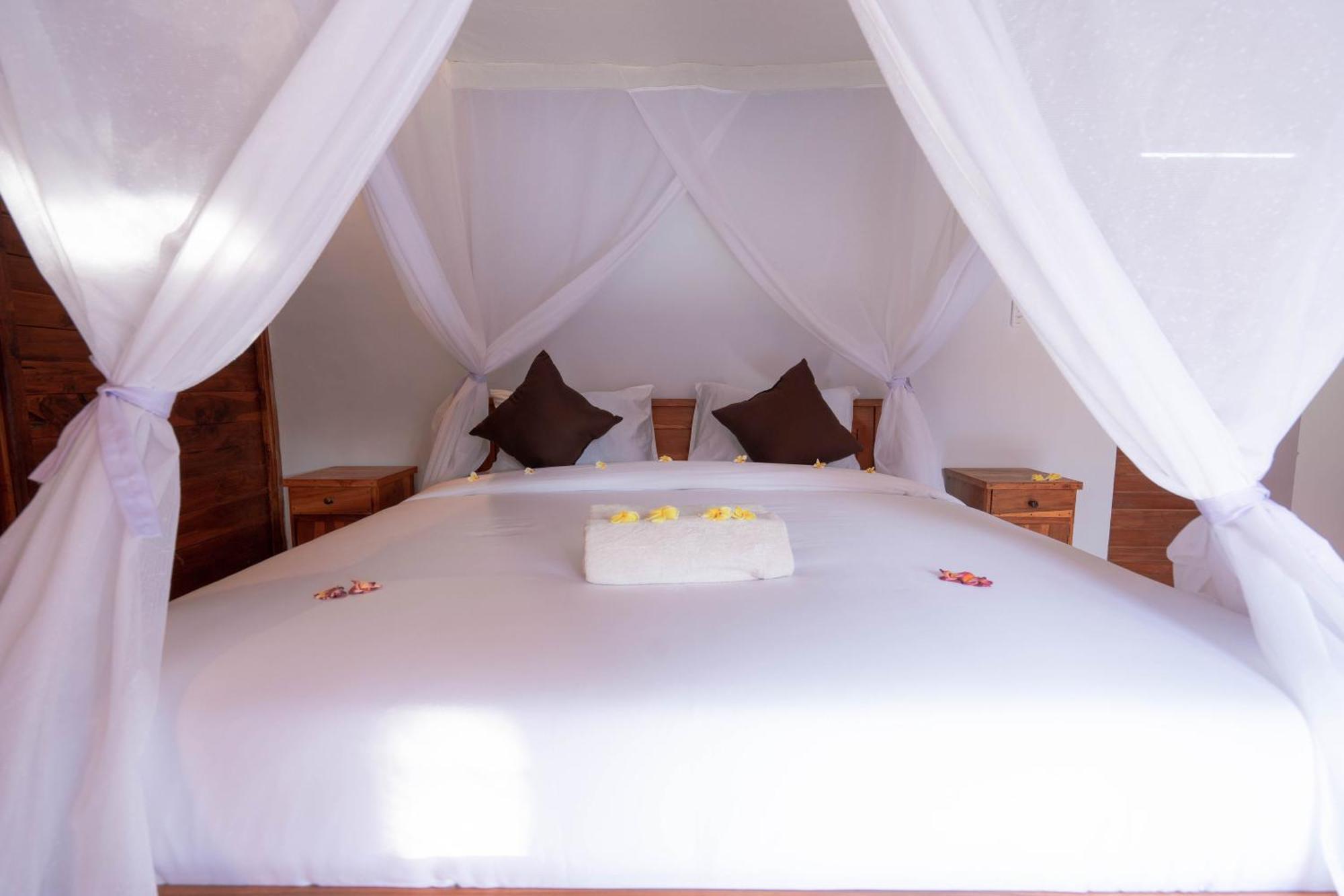 Garvi Villa Karangasem Exteriör bild